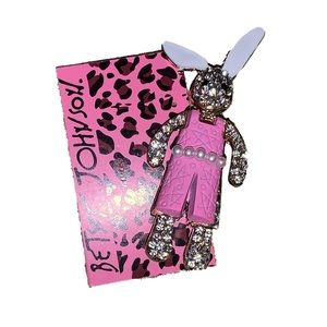 NWT Betsey Johnson bunny rabbit brooch pin